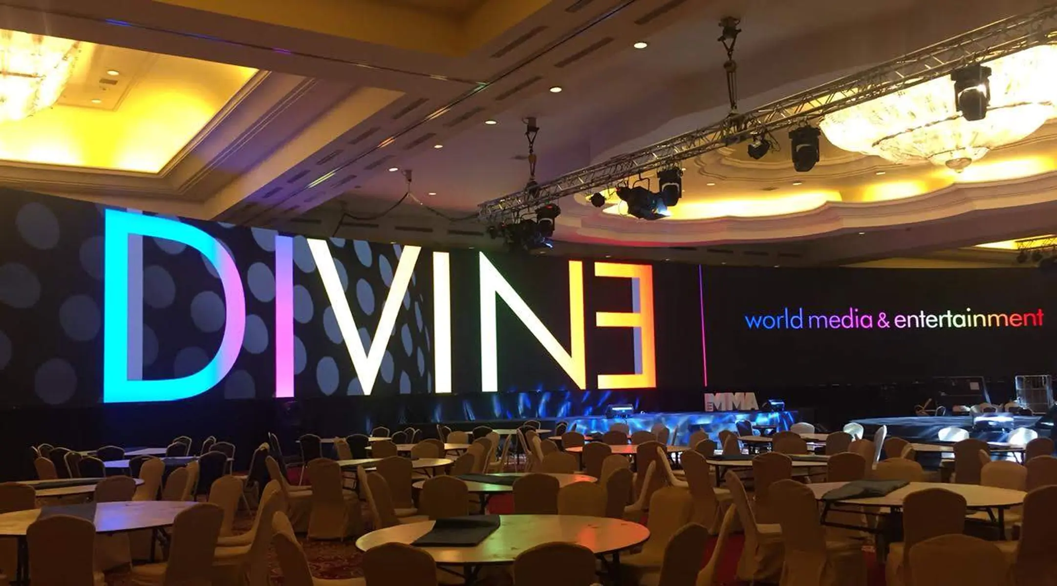 LED Screen Jakarta Ritz Carlton Mega Kuningan